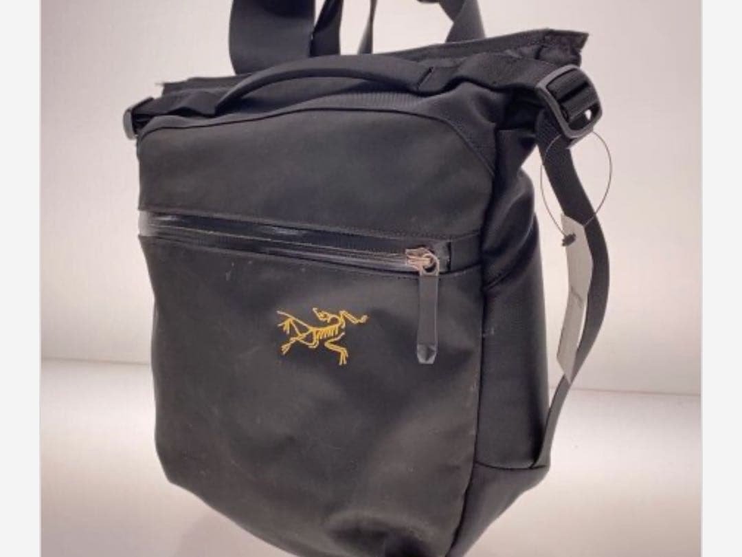 ARC'TERYX アークテリクス アロー8 ショルダーバッグ ブラック