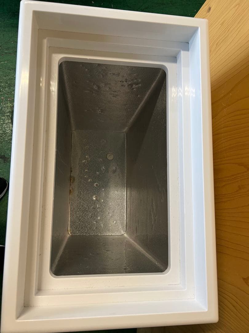 2020年 アレジアノンフロン冷凍庫 41L