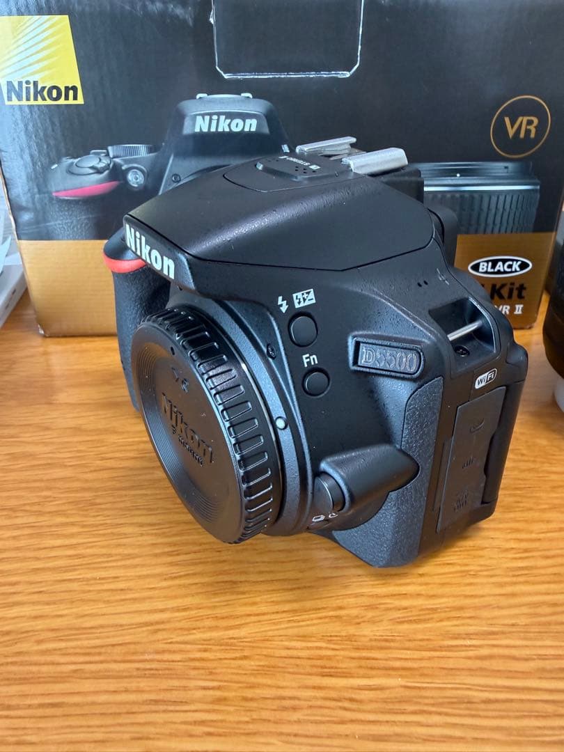 デジタルカメラ Nikon D5500 18-55 VR II Kit