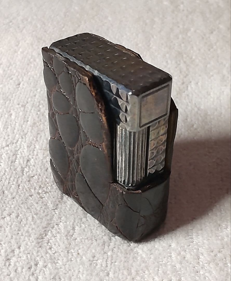 S.T.Dupont エステーデュポンガスライター 着火確認済 カバー付