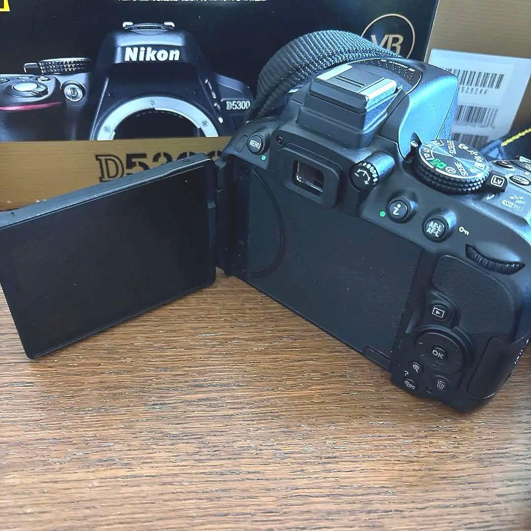 ニコンD5300 一眼レフカメラ＋望遠レンズ