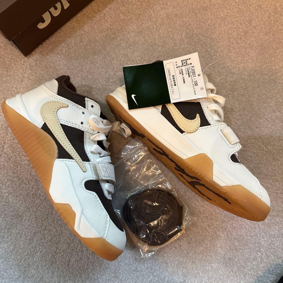 NIKE jumpman jpck 21センチ　トラヴィス