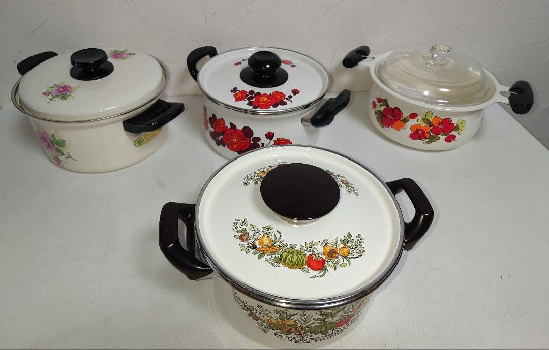 【4点セット】ホーロー鍋 薔薇、野菜、花柄 昭和レトロ 煮るシチュー カレー