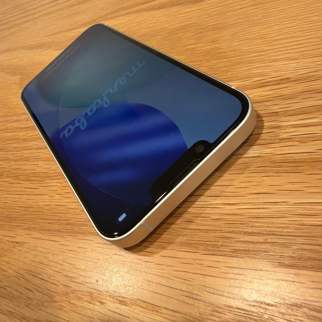 Apple iPhone 13 256GB ホワイト 本体