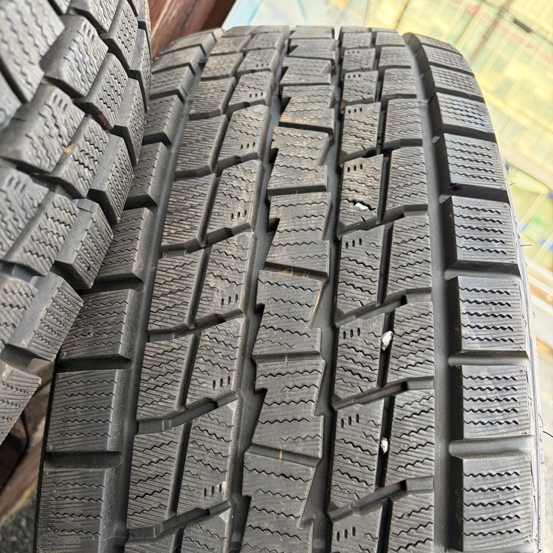 ランドクルーザープラド　スタッドレス　残7〜8割　265/65r17 引取限定