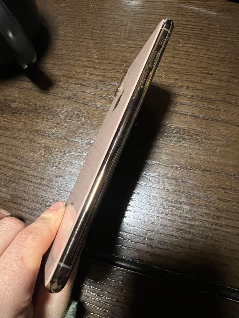 iPhoneXsMax 64GB ゴールド　 SIMフリーバッテリー86%