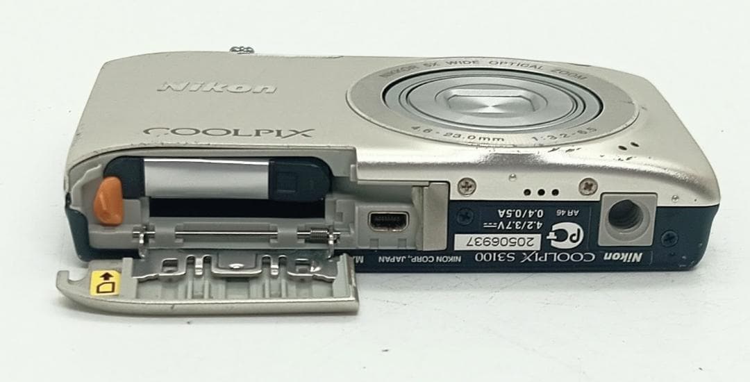 Nikon COOLPIX S3100 シルバー 充電器付き デジタルカメラ