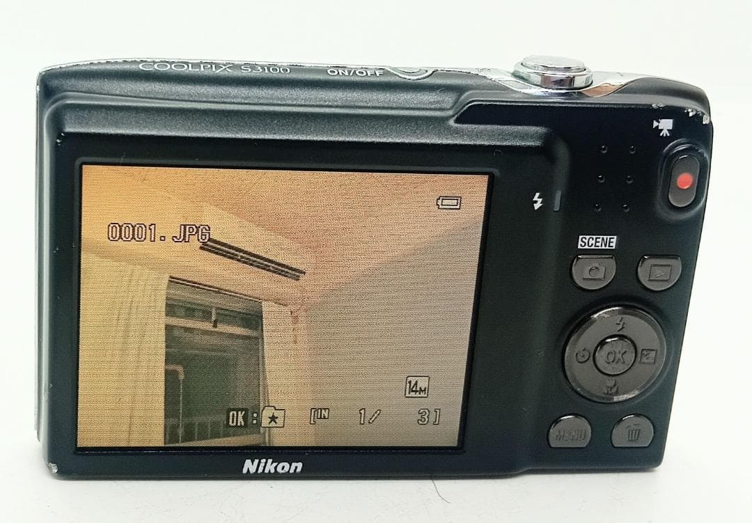 Nikon COOLPIX S3100 シルバー 充電器付き デジタルカメラ