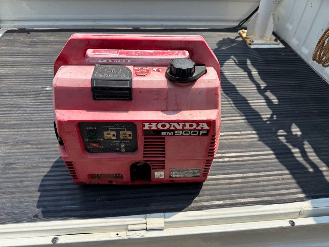 HONDA EM900F ポータブル発電機 赤