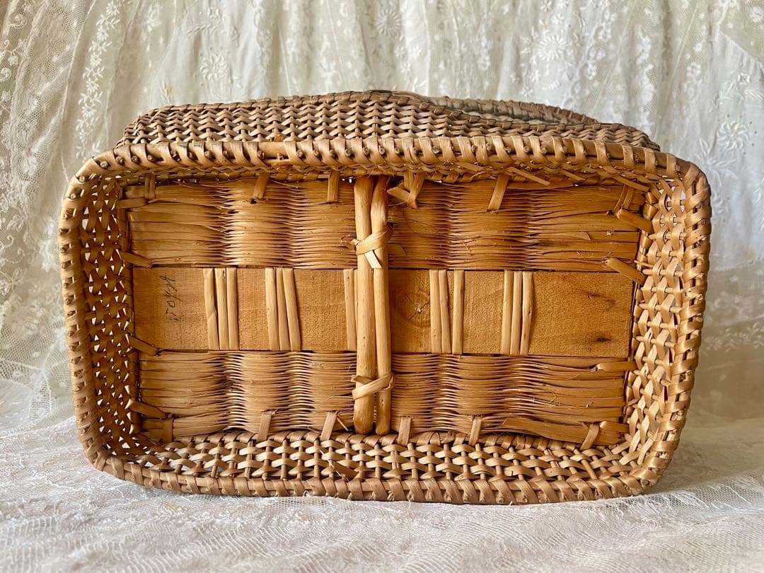 ローズパニエ大　バラペイント蓋付きバスケット　フランスアンティーク　かご　カゴ籠