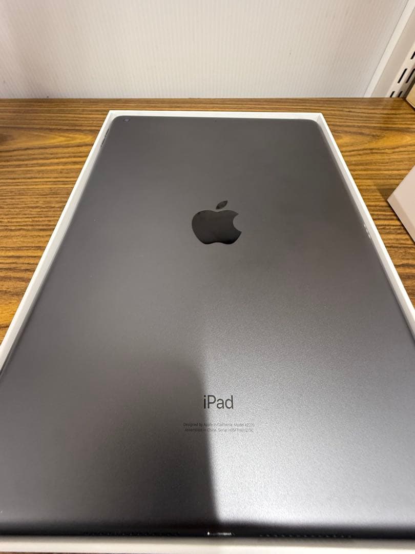 H*i様 IPad 第8世代 32GB wifi