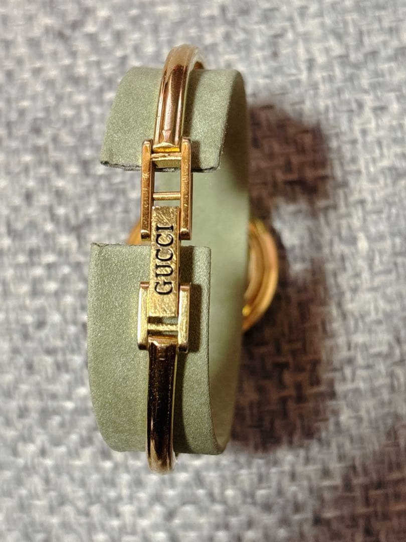 GUCCI 時計セット カラフルリング付き