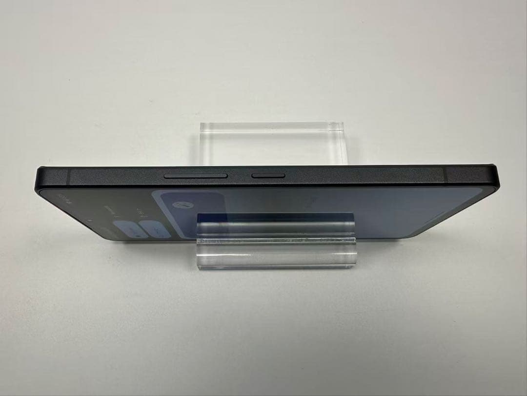 美品 Aquos R8 pro SoftBank 256gb