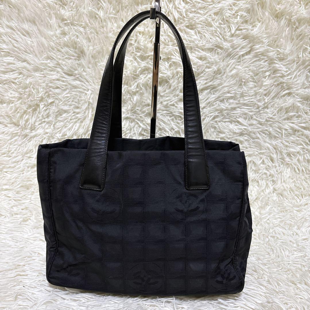 CHANEL ニュートラベルライン PM ココマーク ハンドバッグ 底鋲 8番台