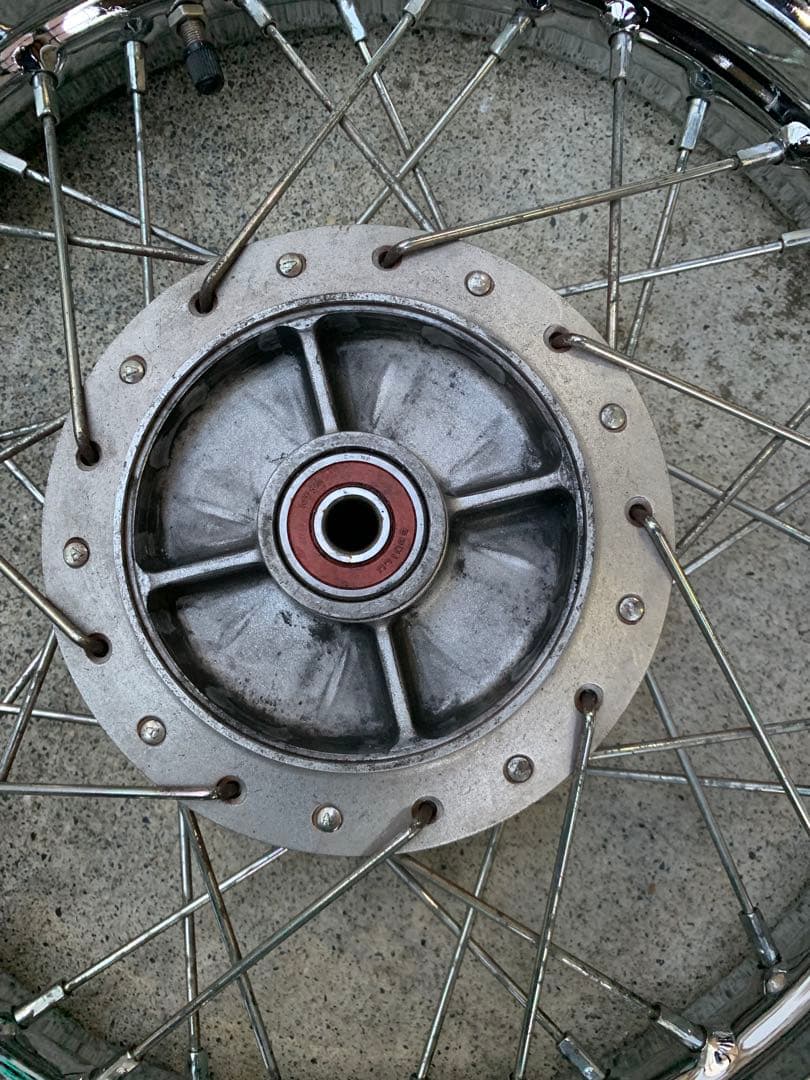 初代スーパーカブプロ50 リヤ14インチタイヤ付ホイール