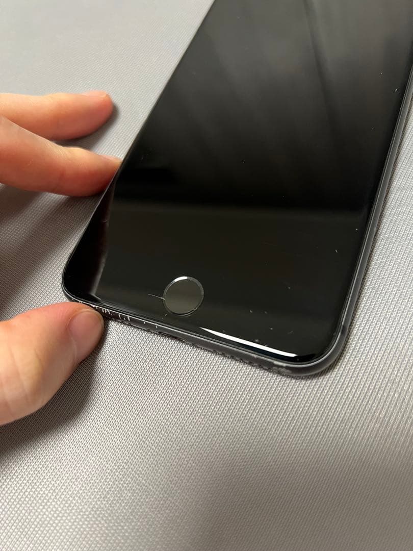 iphone 8 plus 64gb スペースグレイ