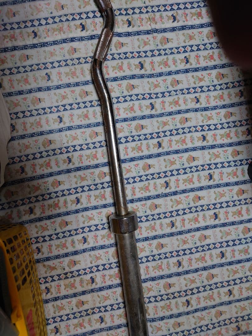 バーベルシャフトラックマウントカールバー