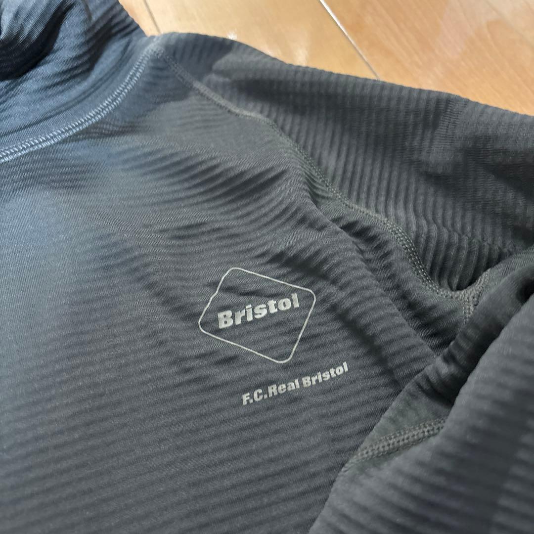 新品未使用　F.C.R.B UNDER LAYER HIGHNECK KHAKI