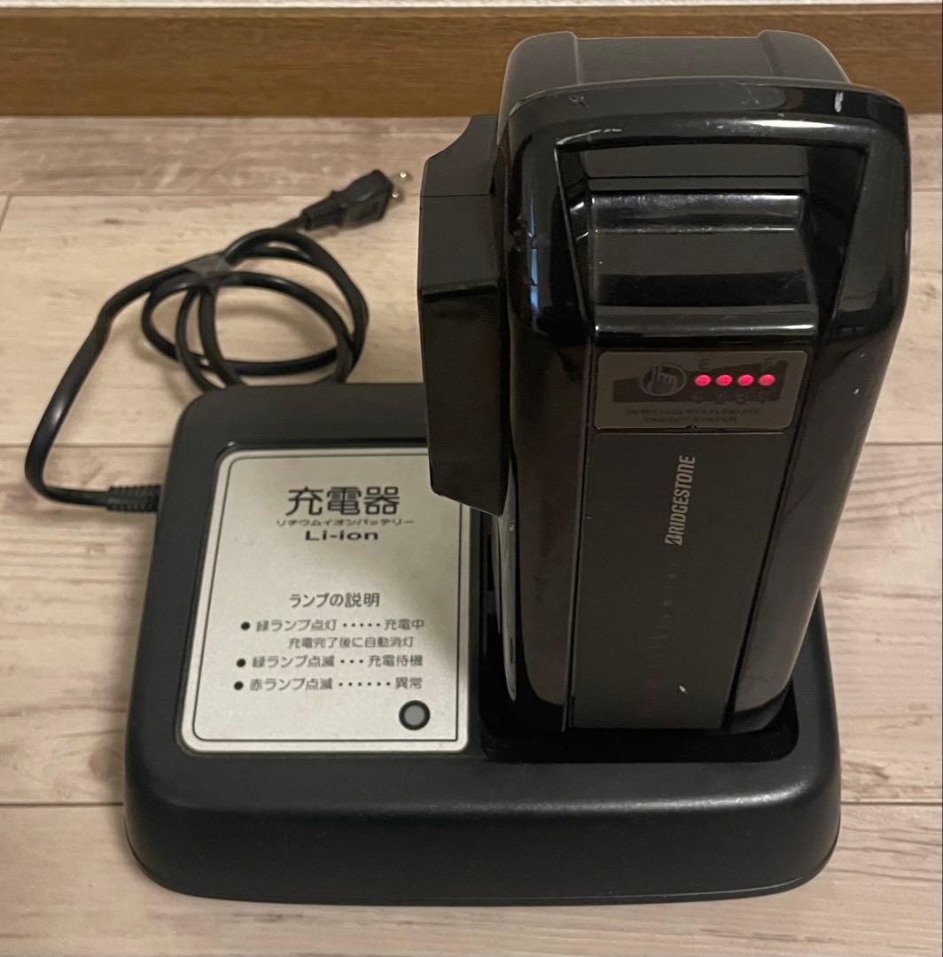 ブリヂストン リチウムイオンバッテリー充電器 P6213