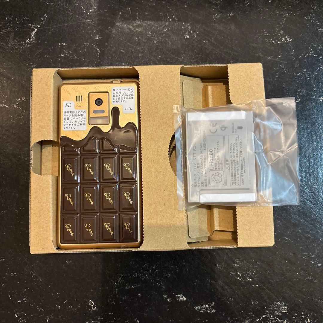 新品未使用 Q-pot.Phone SH-04D チョコレート スマートフォン