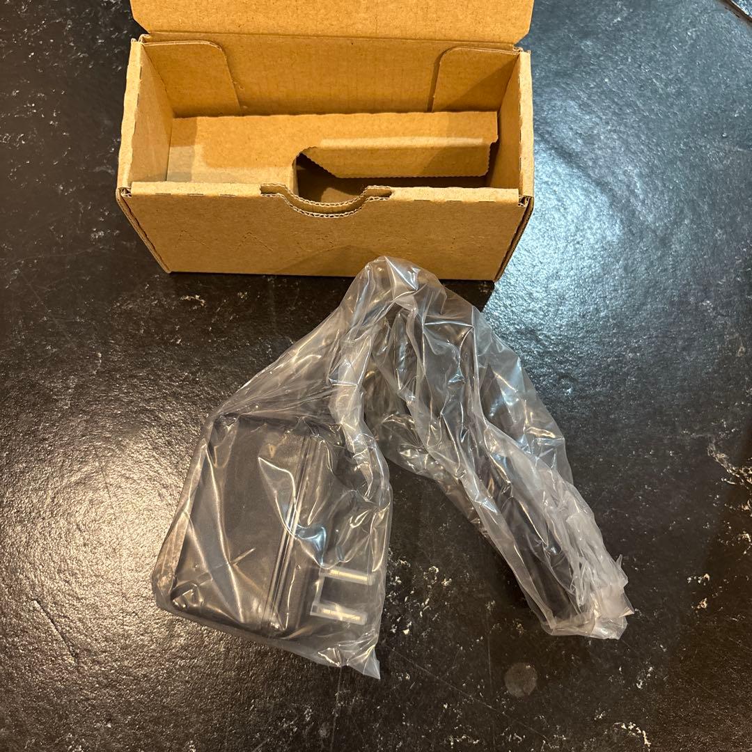 新品未使用 Q-pot.Phone SH-04D チョコレート スマートフォン