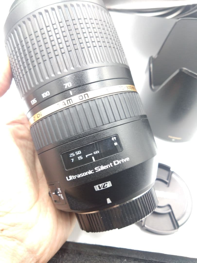 送料込　ニコンマウント　TAMRON SP 70-300mm レンズ　箱付