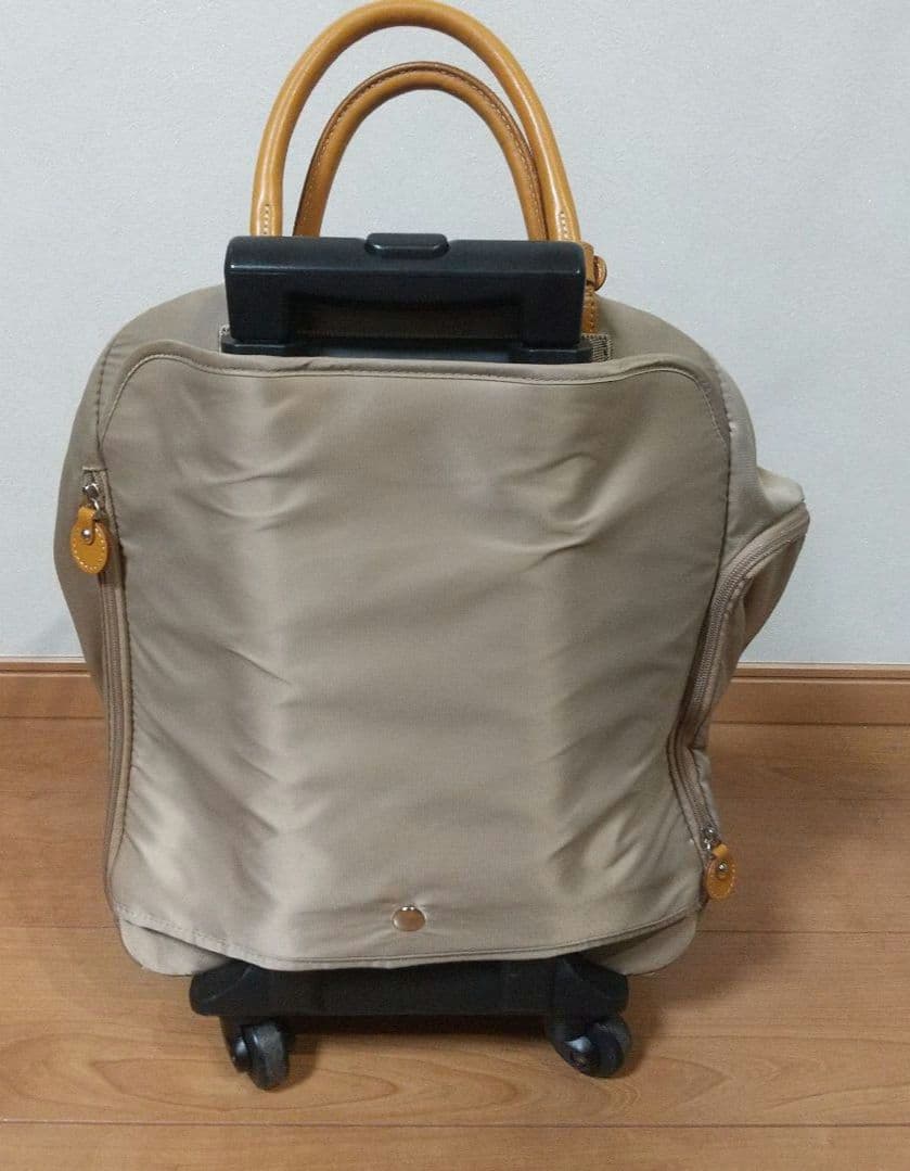カナナプロジェクト　トロリーキャリーバッグ　ベージュ　機内可