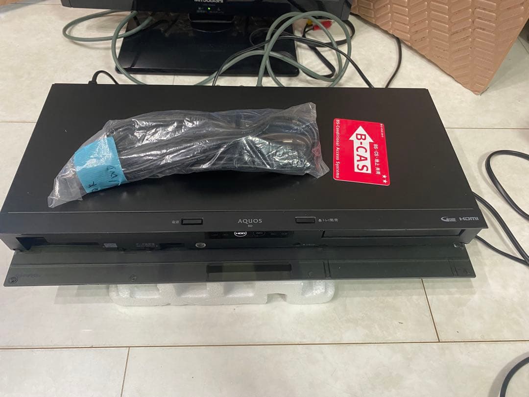 SHARP ブルーレイレコーダー 2B-C10BW1 2019年製