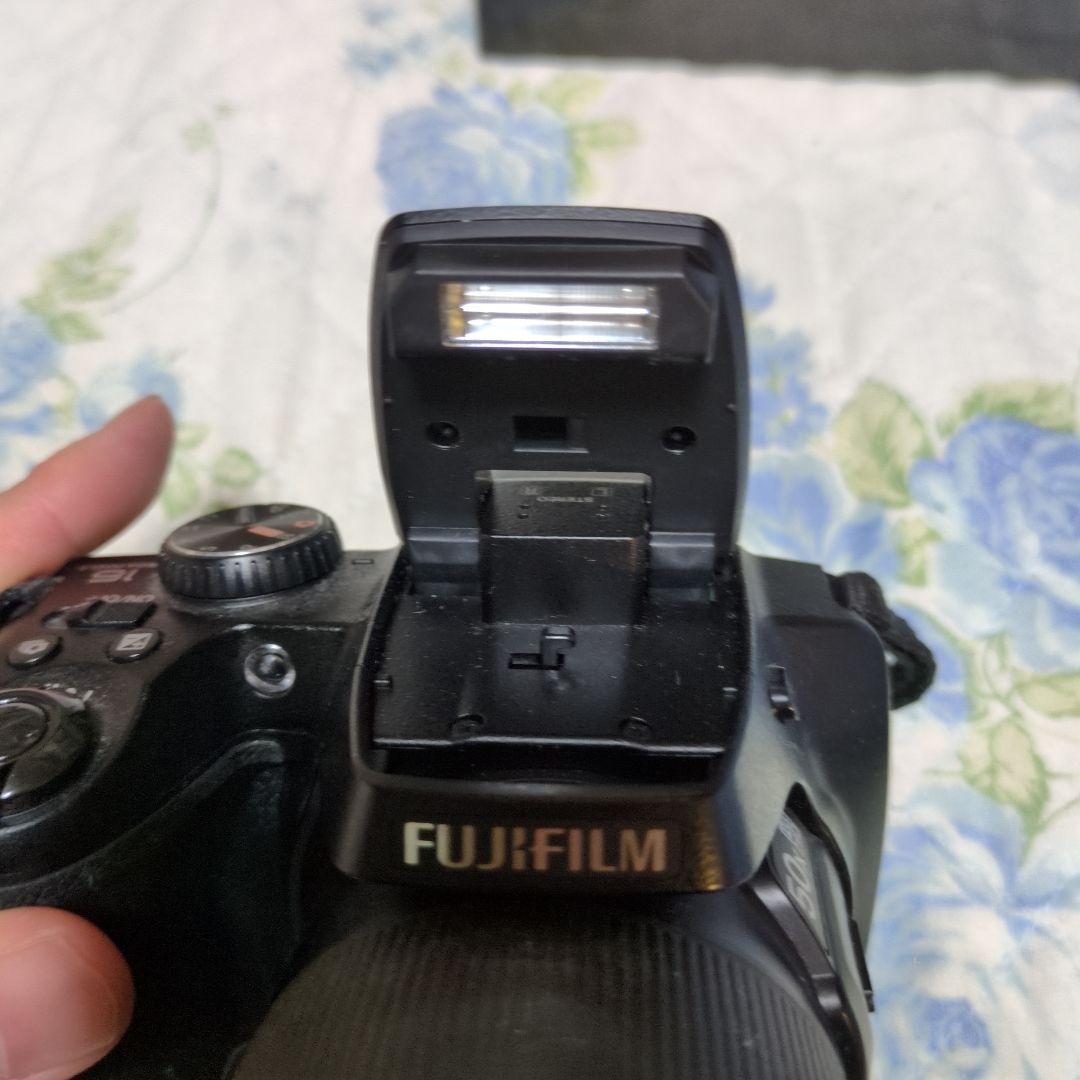 フジフィルム デジタルカメラ　FINEPIX S9800