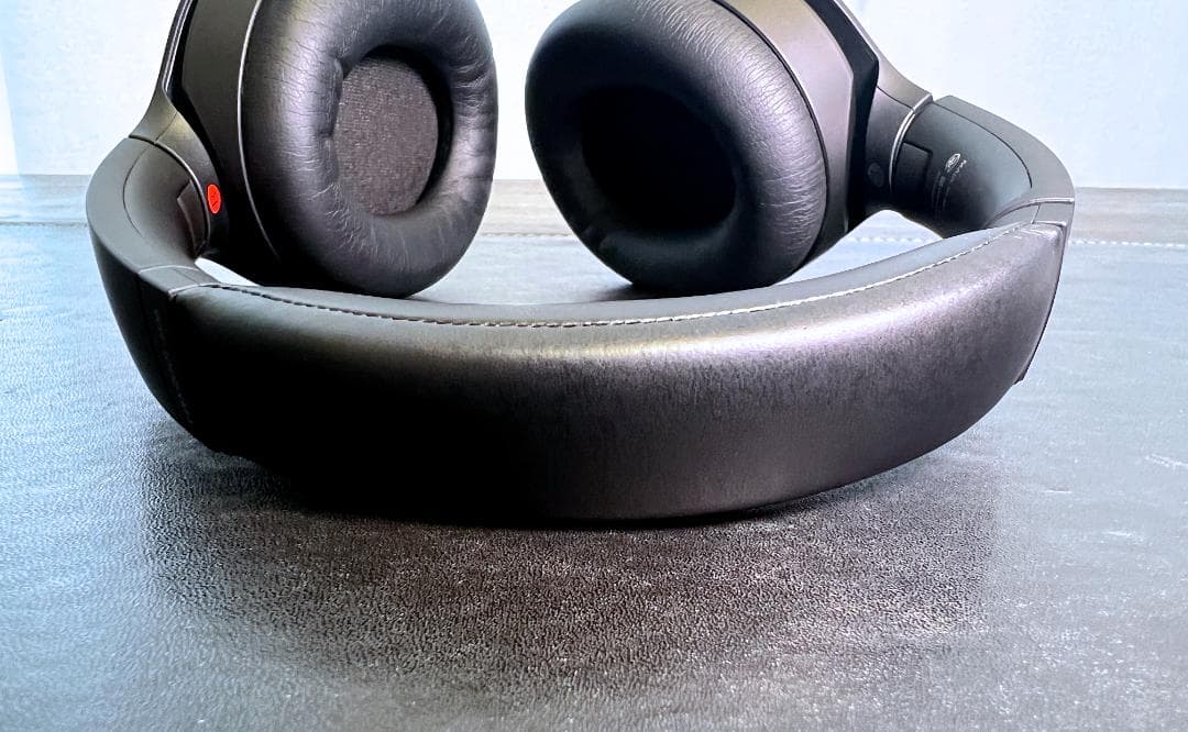 【美品】SONY WH-1000XM4 (B) ブラック ワイヤレスヘッドホン