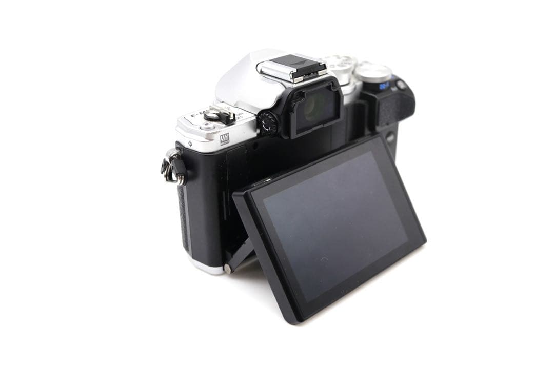 ☆美品【OLYMPUS】OM-D E-M10 MarkIII + 14-42mm