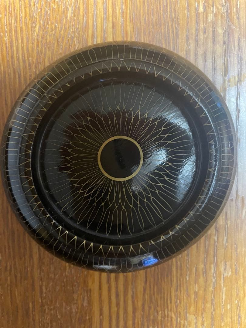 赤と黒の蓋つき煮物椀4個セット 100年以上前のもの 伝統品