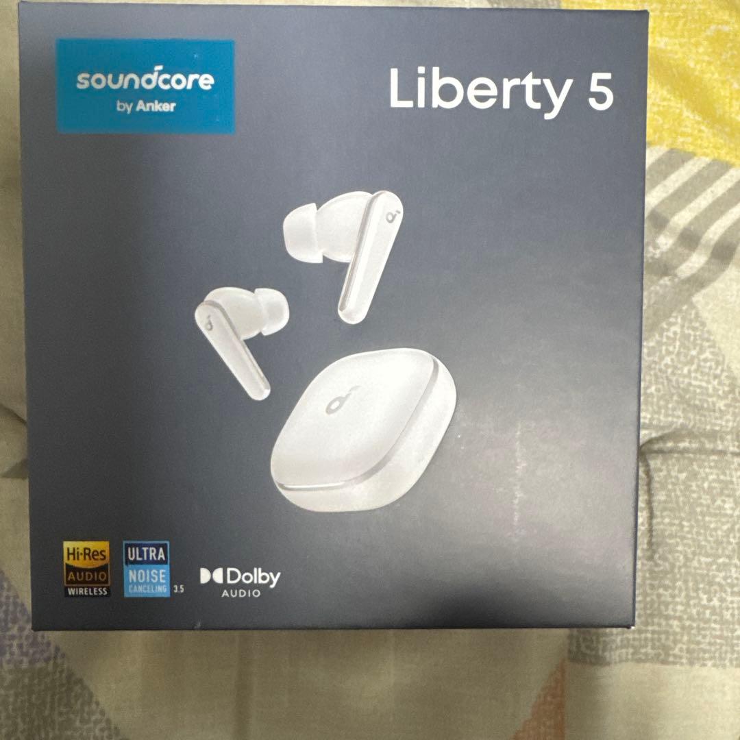 イヤホン ANKER Liberty5