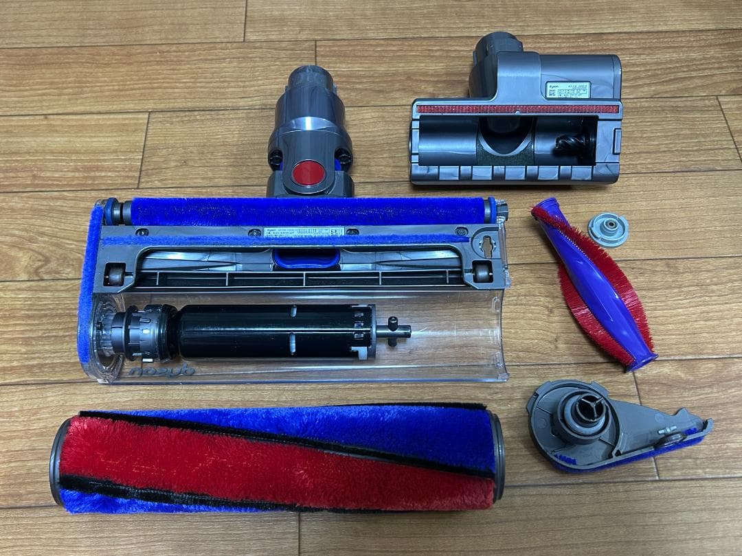 【美品】ダイソン dyson V11 SV14 【新品】アクセサリ　スタンド付き