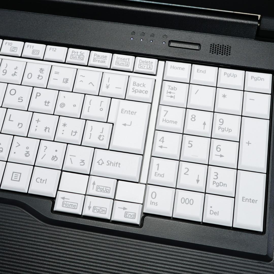 超高速大容量ＳＳＤ５１２ＧＢ搭載✨美品の２０２４年製✨１２世代ｉ５に大容量メモリ