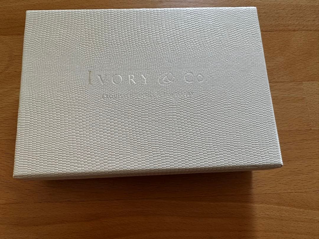 【美品】アイボリーアンドコー　サスキア　saskia