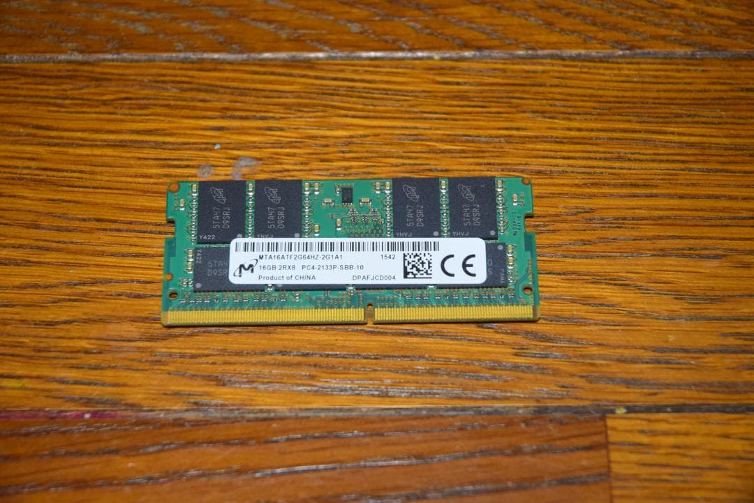 Crucial DDR4 メモリ 16GB PC4-17000　Memtest済