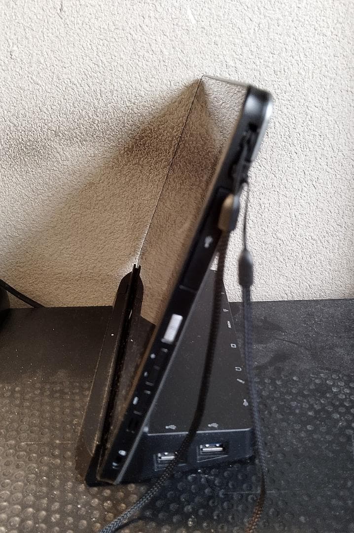 FujitsuArrowsTab Q616/P(FARQ12001)中古品