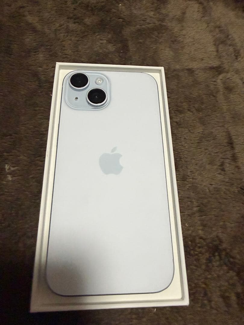 moon　iPhone15 ブルー　128GB