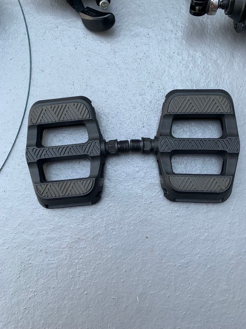 SHIMANO コンポーネントセット クランク　ブレーキハブ