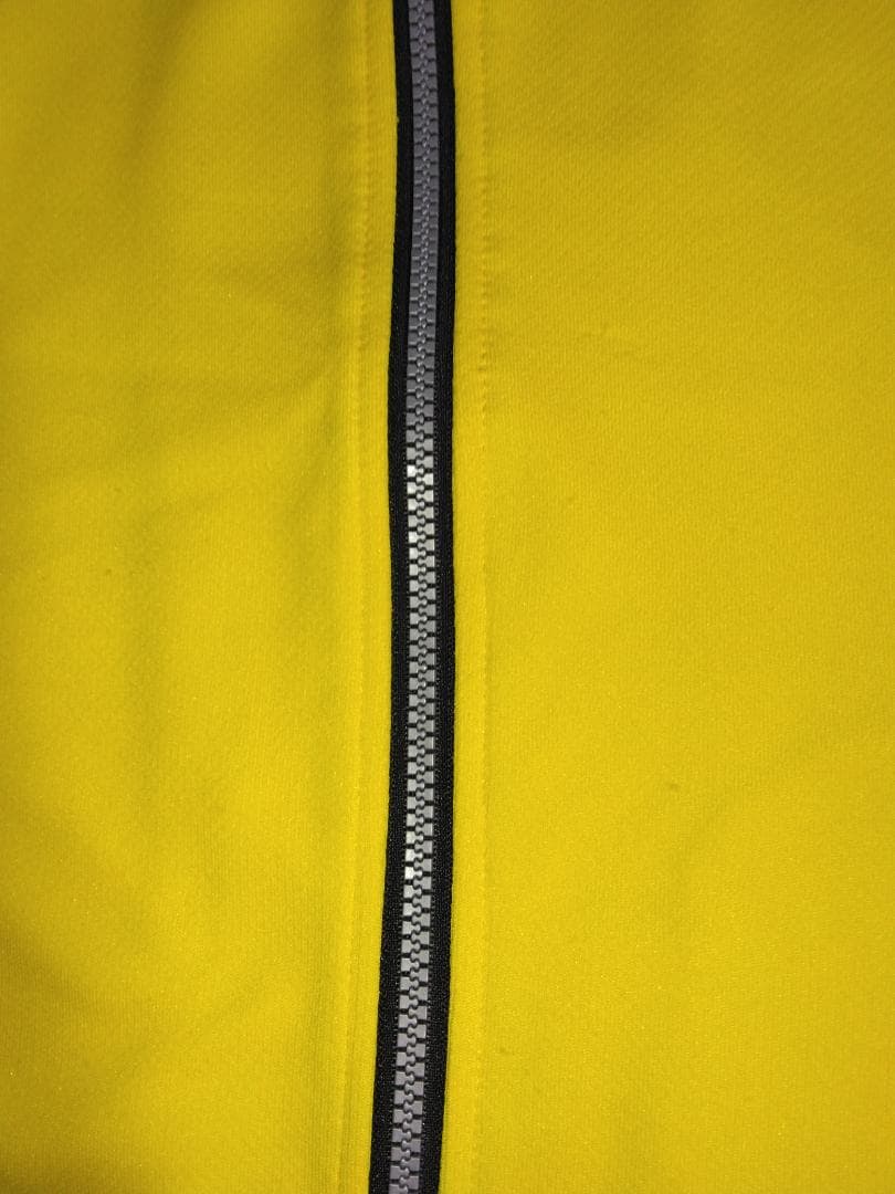 美品【（160）サッカー リベルタのユニフォーム4点・ソックス・スネあて】