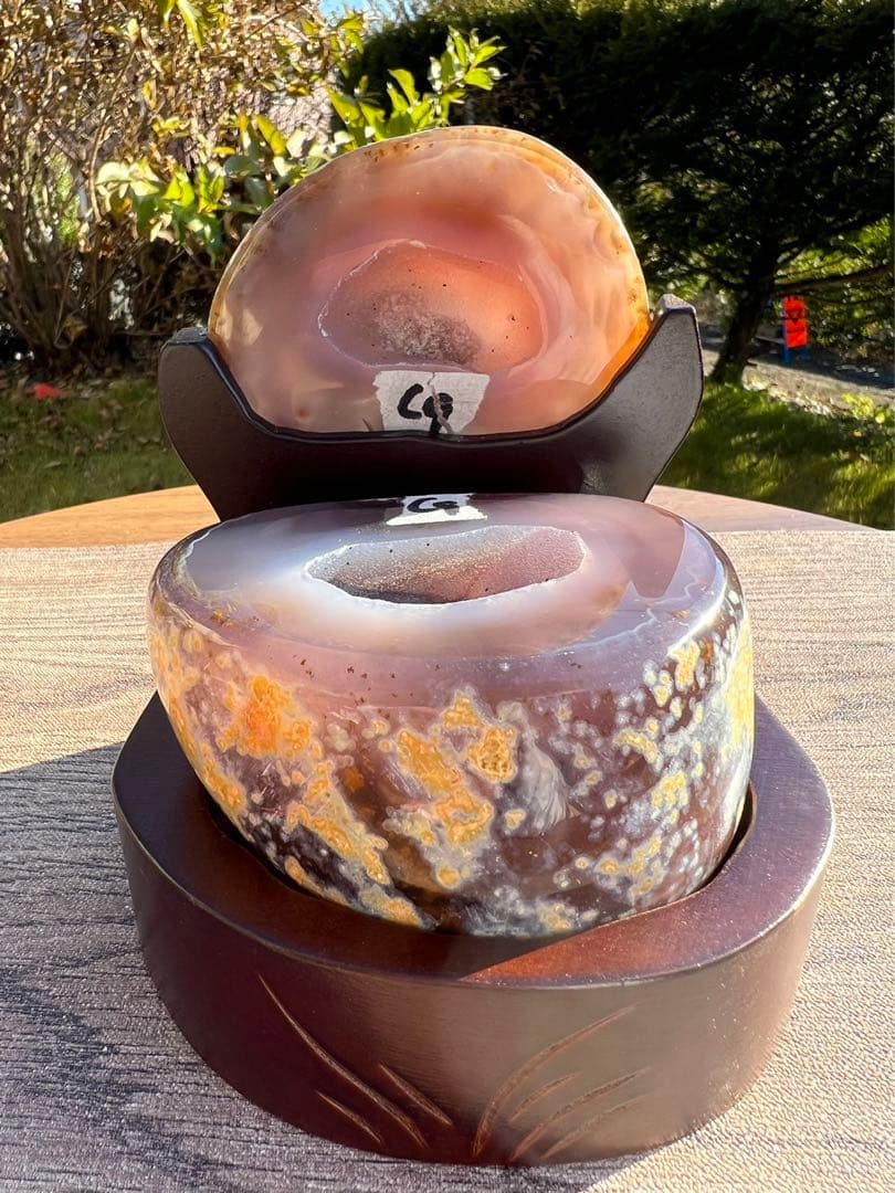 C9トレジャーメノウ 台付き 瑪瑙 風水 聚宝盆アゲート