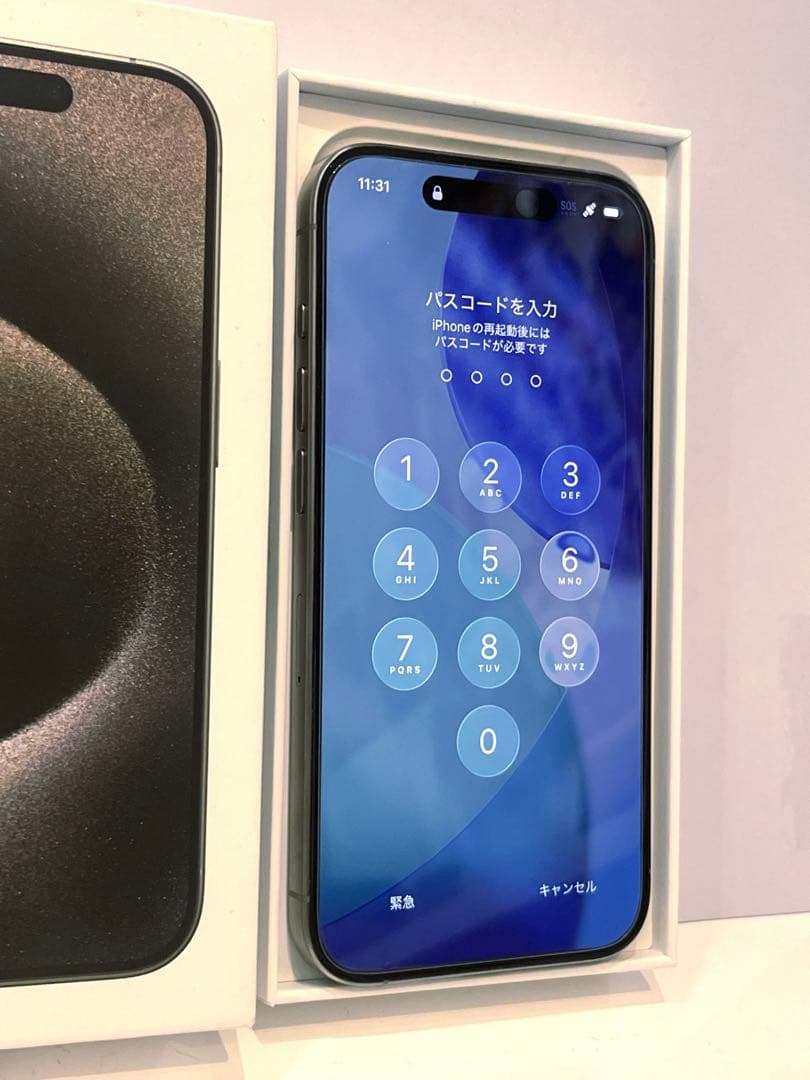 iPhone 15 Pro 256G 89%バッテリー　グレー