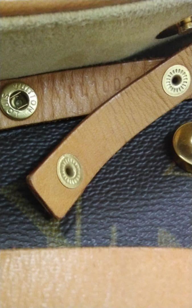 ヴィトン　ウェストポシェット