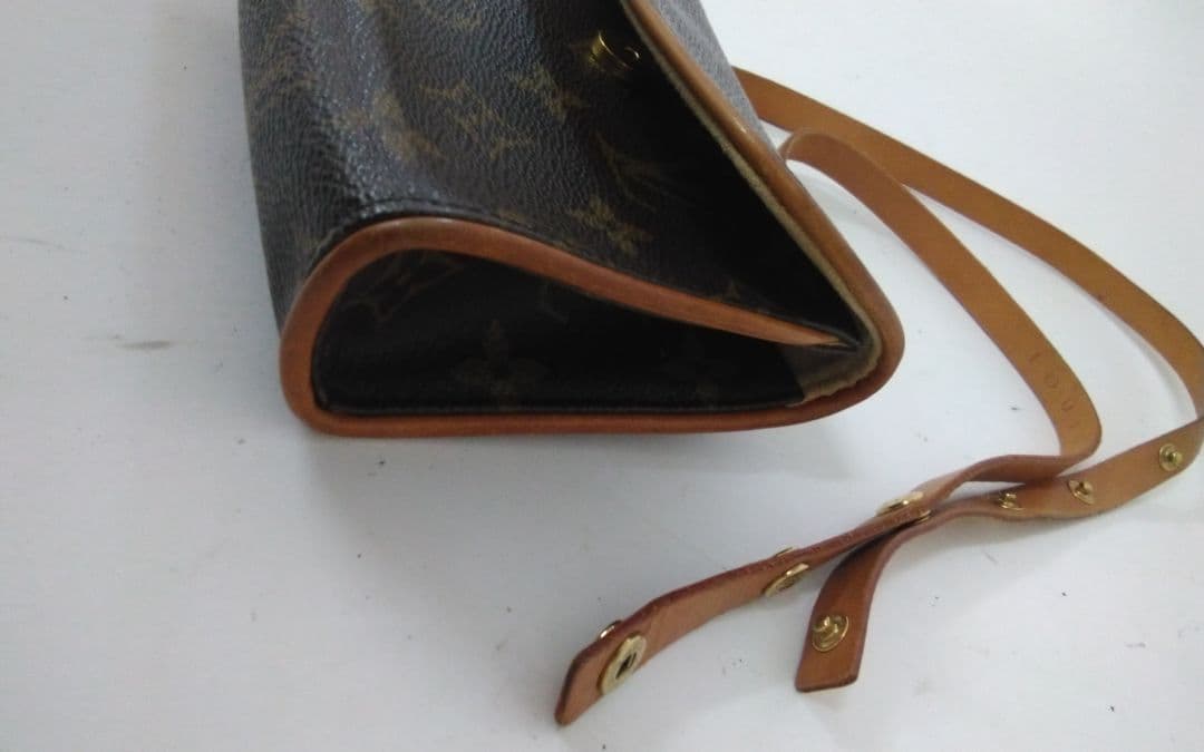 ヴィトン　ウェストポシェット