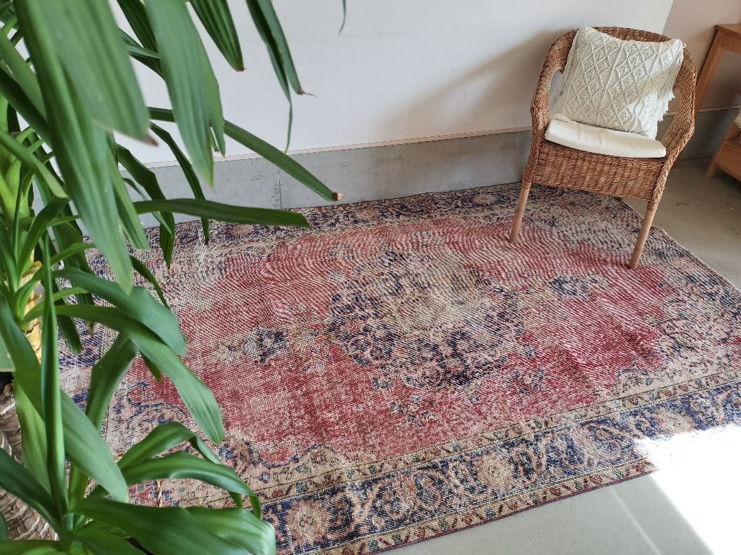 大判/シャビーレッドとネイビーの端正なヴィンテージトルコラグNo.729