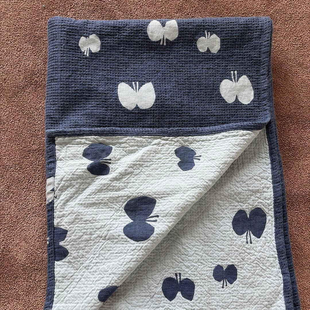 ミナペルホネン　リバーシブル蝶柄ブランケット 約225cm x 153cm