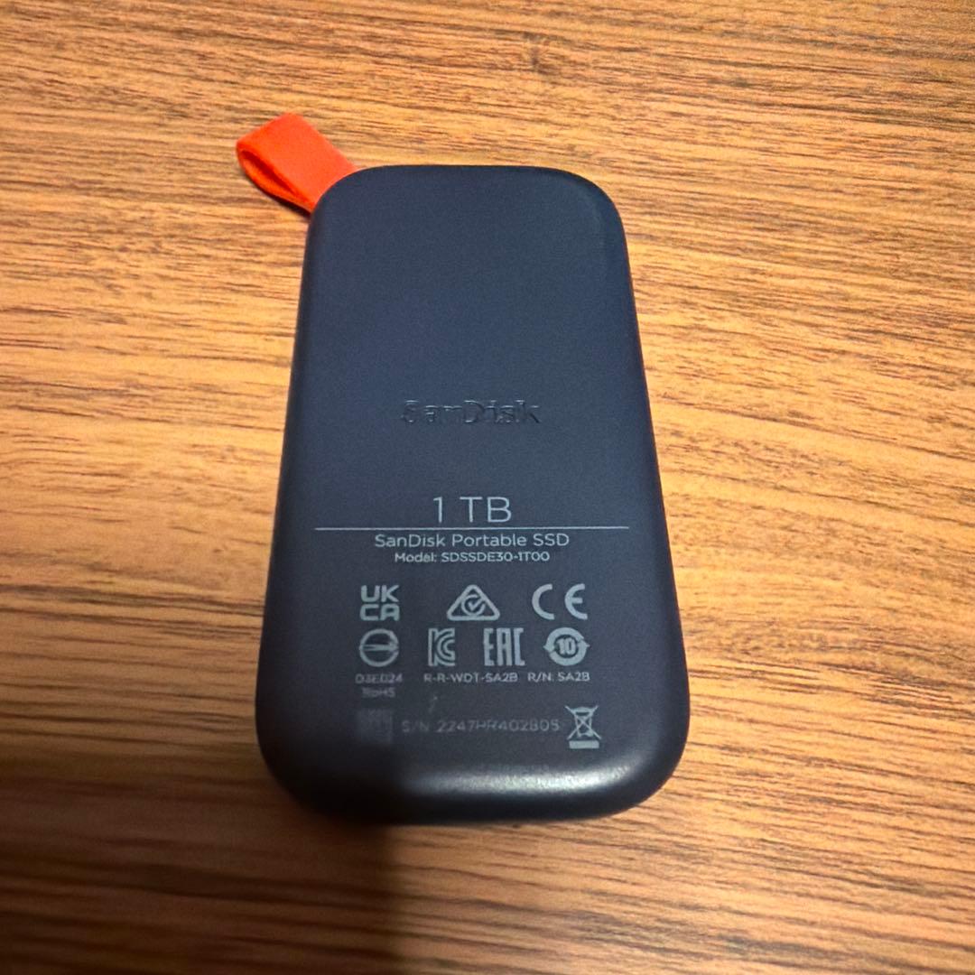 SanDisk ポータブルSSD 1TB