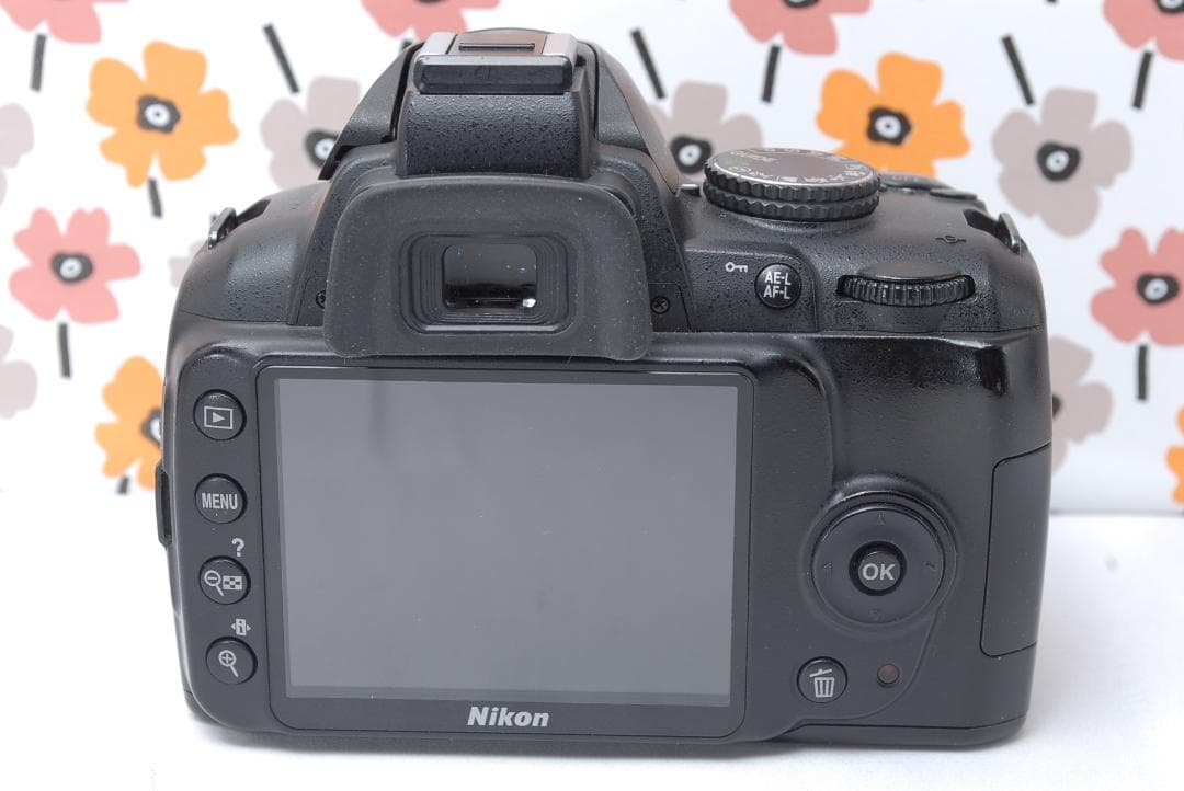 ❤Nikon D3000❤スマホ撮影では物足りないアナタに❤撮影デビューセット❤