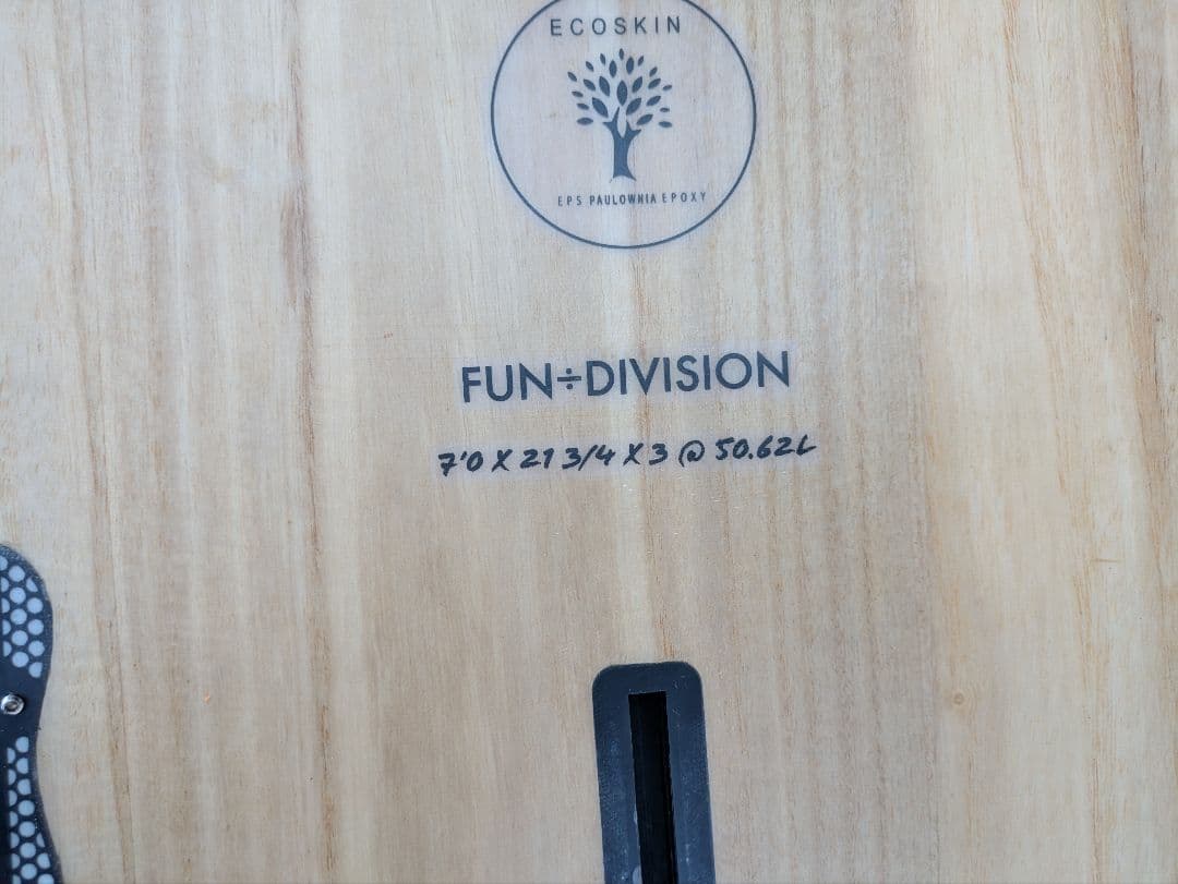 ななaloha FUN+DIVISION ファンボード 7'0\" キズあり